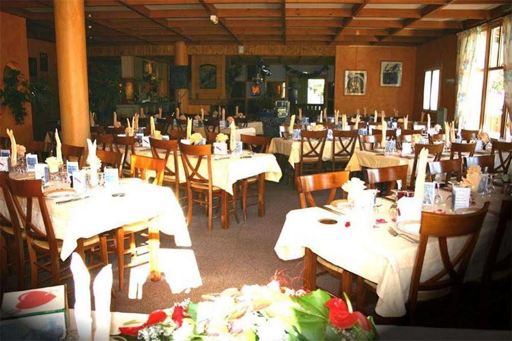 Hotel Du Hameau Allos Esterno foto